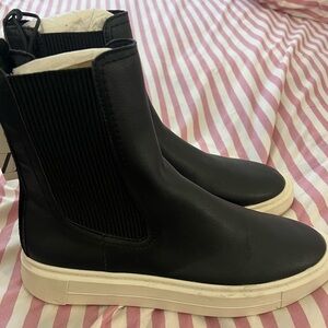 Zara Black and White Contrast Sneakers SIZE 41